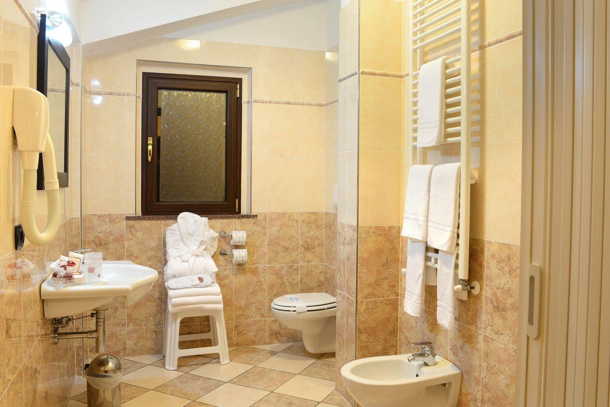 Iacone Hotel